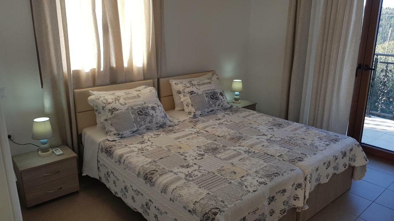 Villa Danae Gaios Bagian luar foto