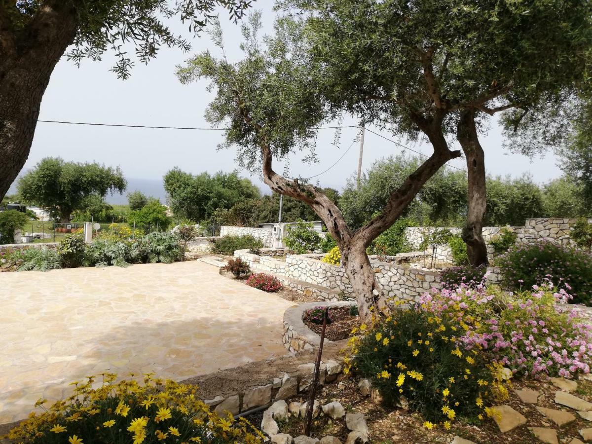 Villa Danae Gaios Bagian luar foto